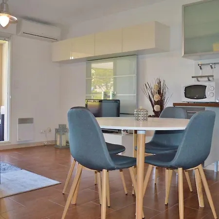 One-bedroom In Bastia דירה בסטיה